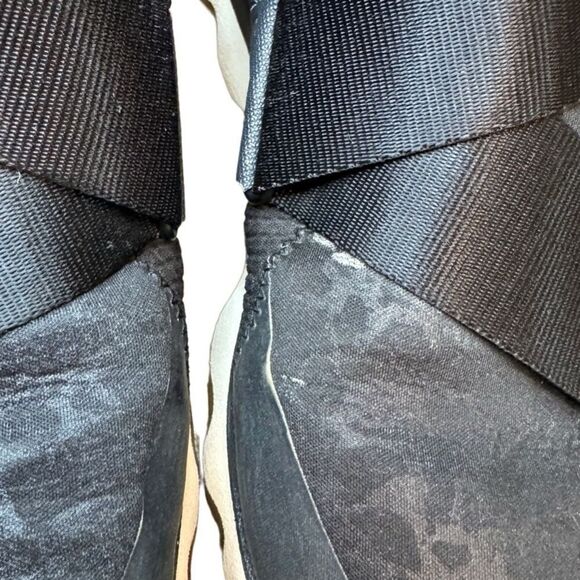 Sorel Kinetic Sneakers - Picture 6 of 15